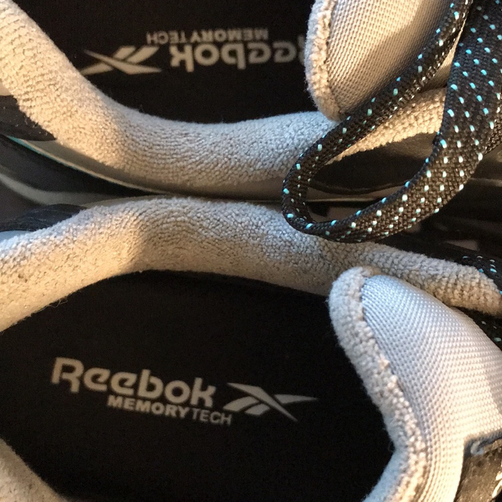NIB Reebok safety sneakers - Picture 7 of 11
